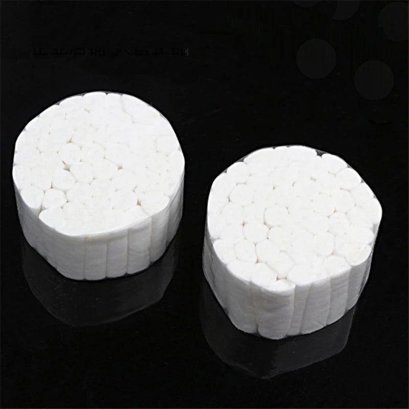 200pcs Dental Cotton Rolls – 100% Cotton, High Absorbency, Surgical-Grade