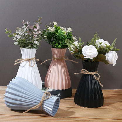 Creative Origami-Style Pleated Plastic Vase – Modern Folded Design for Dry Flowers
