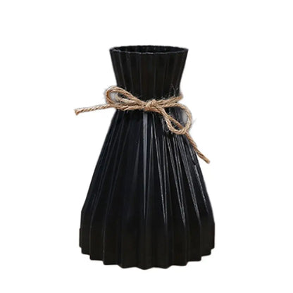 Creative Origami-Style Pleated Plastic Vase – Modern Folded Design for Dry Flowers